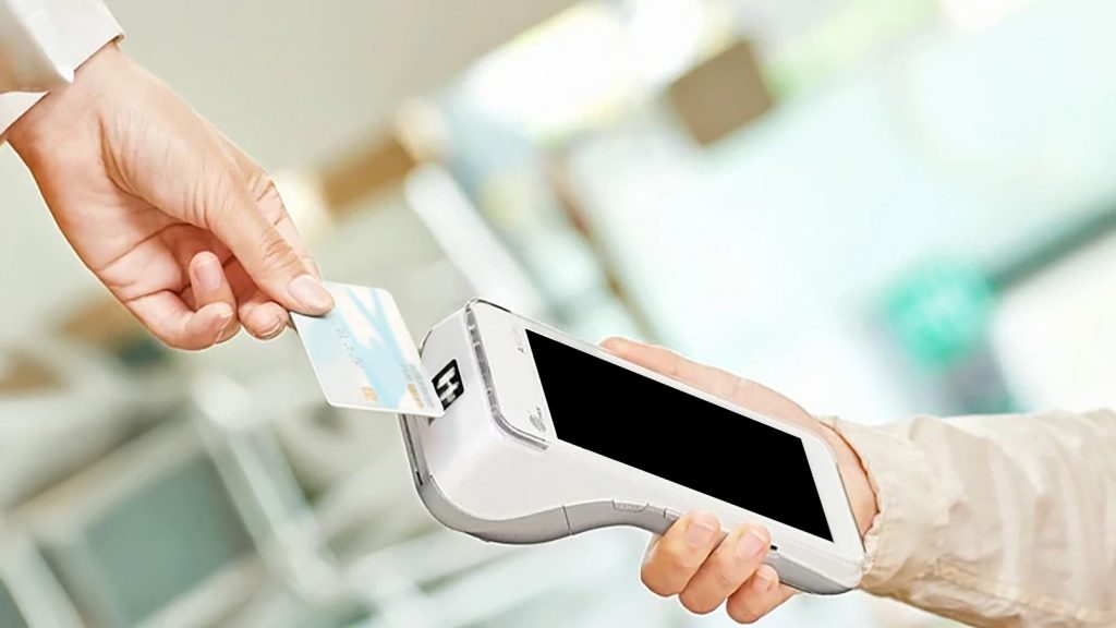 Card machine payment Irish payment processors vs international local merchant services Ireland comparison
