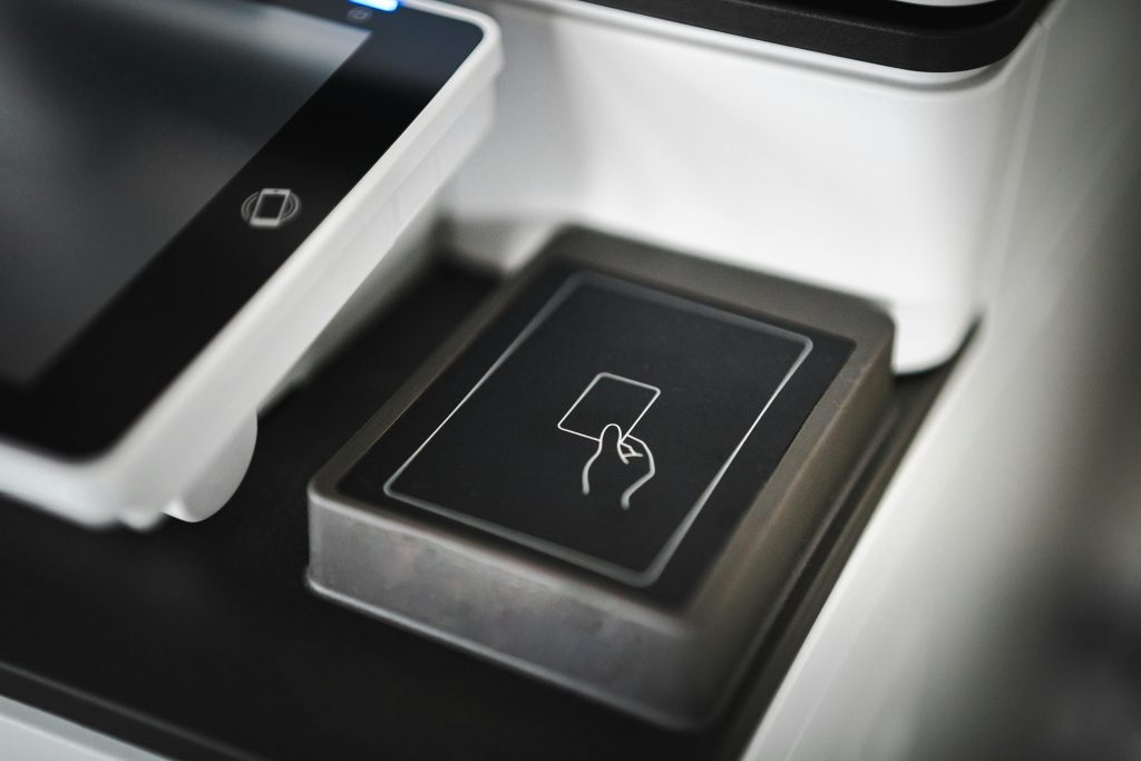 Terminal hardware comparison showing next-gen payment device with advanced display and connectivity features - Compayre.ie technology guide